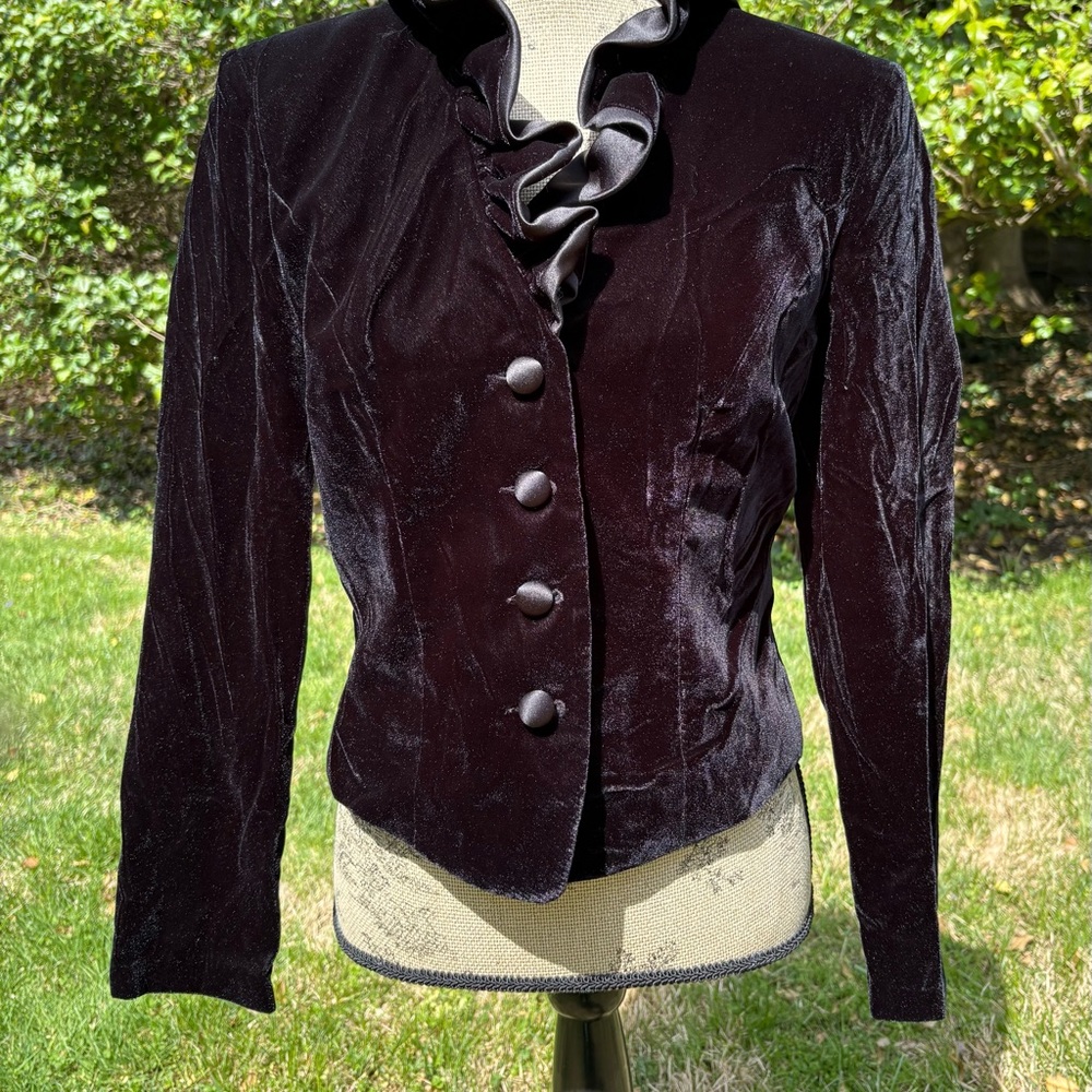 Patra Black Velvet Blazer with Mandarin Collar